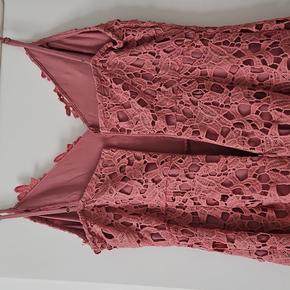 ASTR The Label Lace A Line Midi Dress Pink Mauve Size: Medium - Picture 10 of 16